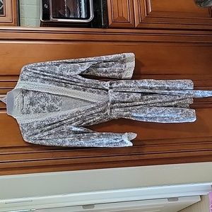Women's robe